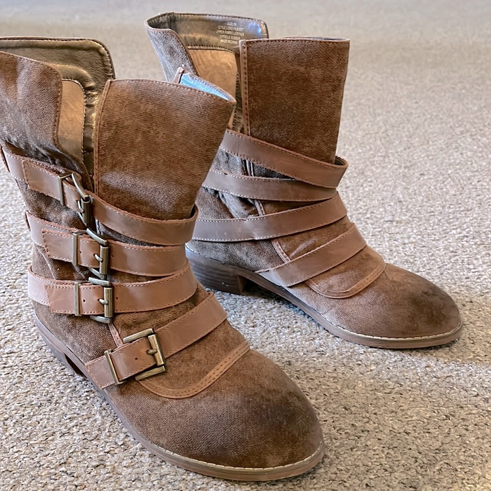 Joyfolie Londyn Tan Girls Boots - size 4Y